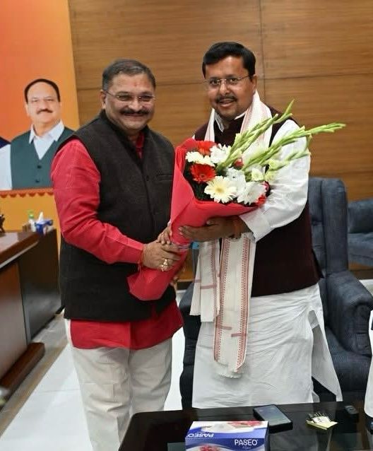 सांसद संतोष पांडेय ने भाजपा के राष्ट्रीय कार्यकारी अध्यक्ष नितिन नवीन से मुलाकात कर दी बधाई 