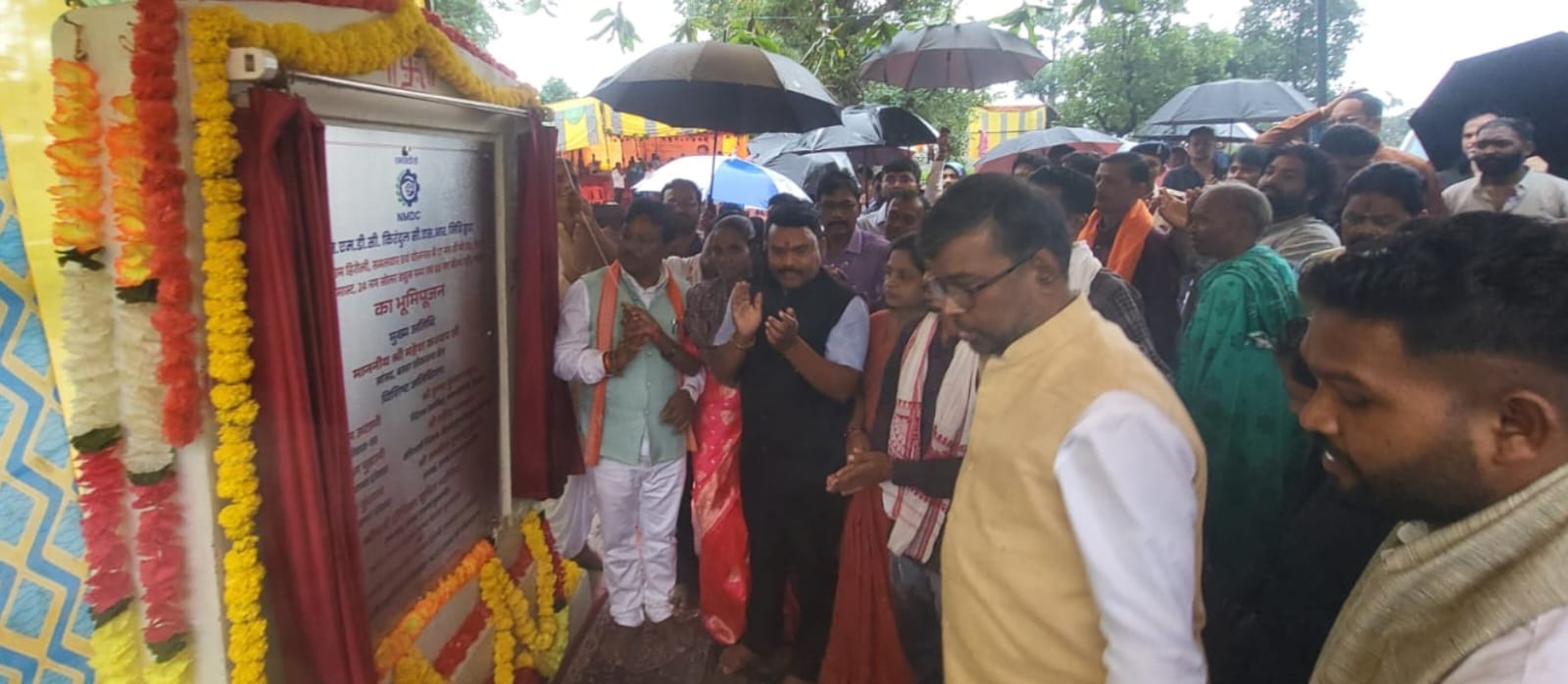 बस्तर सांसद महेश कश्यप ने 10 करोड़ से अधिक के सीएसआर कार्यों का किया भूमिपूजन