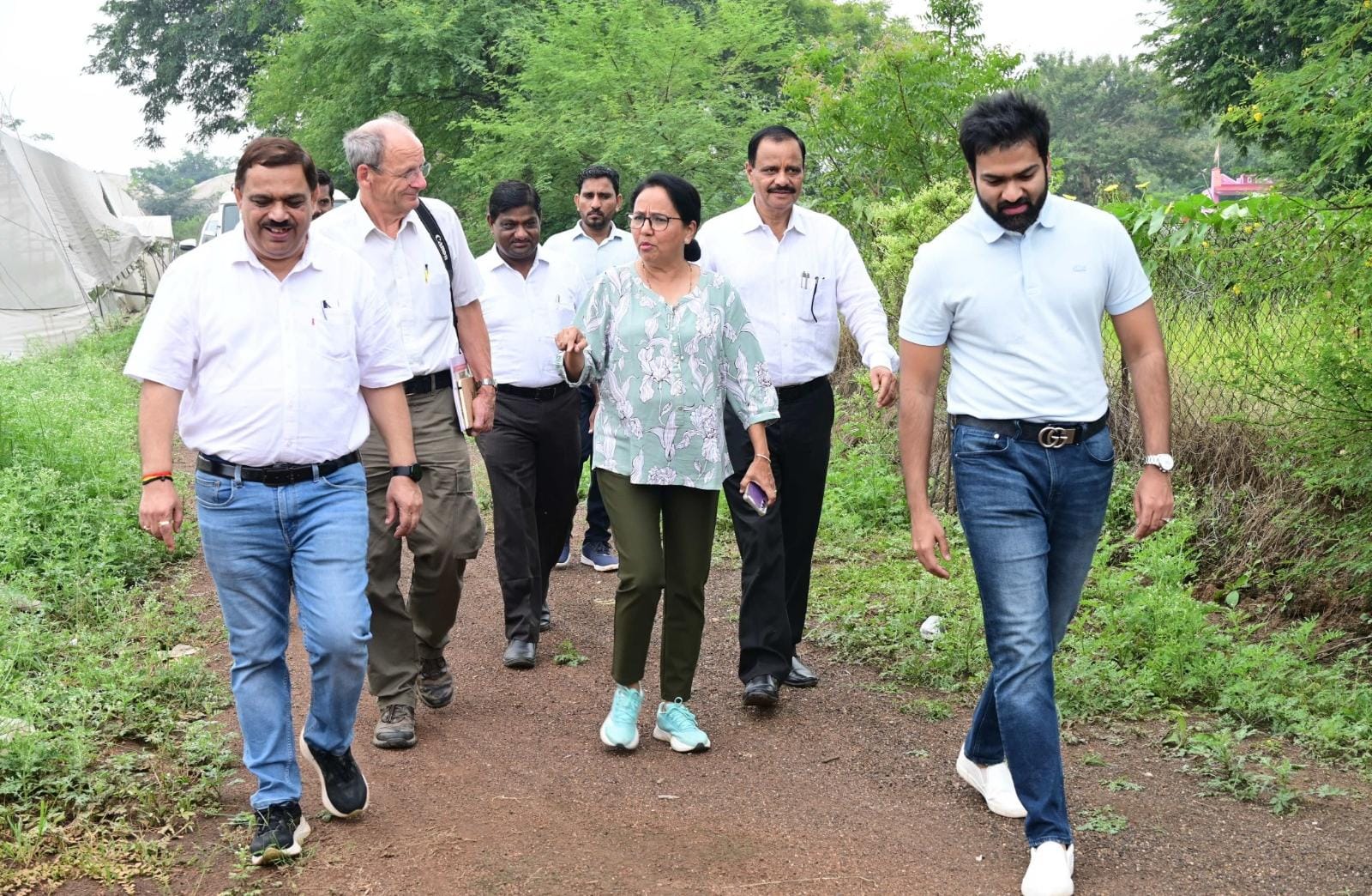 प्रस्तावित सेंटर ऑफ एक्सीलेंस के मूल्यांकन के लिए नीदरलैंड के विशेषज्ञों ने किया राजनांदगांव जिले का भ्रमण