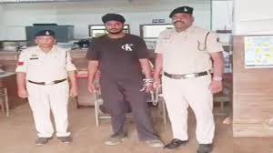 रायपुर में नशीले पदार्थ हेरोइन बेचने की फिराक में घूम रहे युवक को पुलिस ने दबोचा 