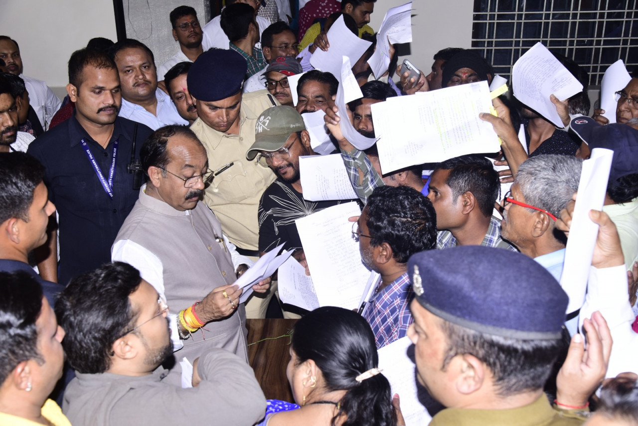 उप मुख्यमंत्री अरुण साव ‘जनदर्शन’ में लोगों से मिले, सुनी समस्याएं