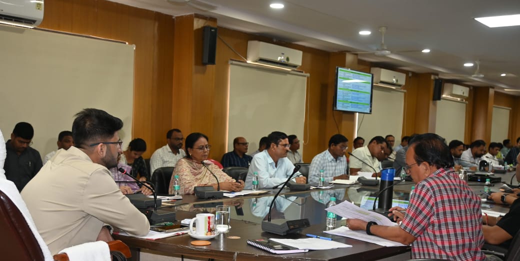 वीरभूमि सोनाखान में शहादत दिवस समारोह 8 दिसम्बर से,कलेक्टर ने तैयारी हेतु अधिकारियों को सौपी जिम्मेदारी