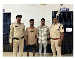 दुर्ग : बारात में शामिल होकर घर लौट रहे युवक पर बदमाशों ने किया चाकू से जानलेवा हमला