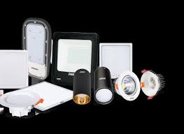 बड़े काम की हैं ये Emergency Light और LED Bulb,बिजली कटौती में है मददगार 