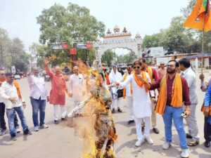 ओबीसी समाज का हक छीनकर अब न्यायालय का आदेश नहीं मानने का ममता बनर्जी का बयान तुष्टिकरण की पराकाष्ठा : जितेन्द्र वर्मा