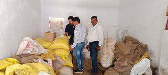 अवैध धान भंडारण के खिलाफ कार्रवाई 147 क्विंटल धान जप्त