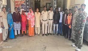 टोनही होने का आरोप लगाकर महिला से मारपीट, 8 आरोपी गिरफ्तार