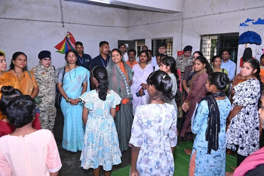महिला बाल विकास मंत्री ने बीजापुर में बच्चों, महिलाओं और दिव्यांगों के लिए संचालित सेवाओं का किया निरीक्षण