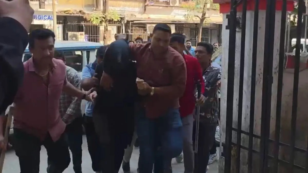 मुंबई में सनसनीखेज घटना! सिक्योरिटी गार्ड्स से धर्म पूछकर किया चाकू से वार
