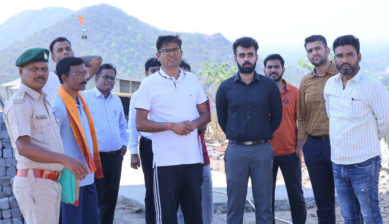 रायगढ़ को ‘मॉडल सिटी’ बनाने की तैयारी तेज: वित्त मंत्री ओ.पी. चौधरी ने 9 बड़े प्रोजेक्ट्स का किया निरीक्षण