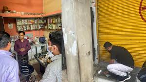 अवैध रूप से चल रहे क्लीनिक और नर्सिंग होम्स पर प्रशासन की सख्ती,श्री राम केयर क्लीनिक सील