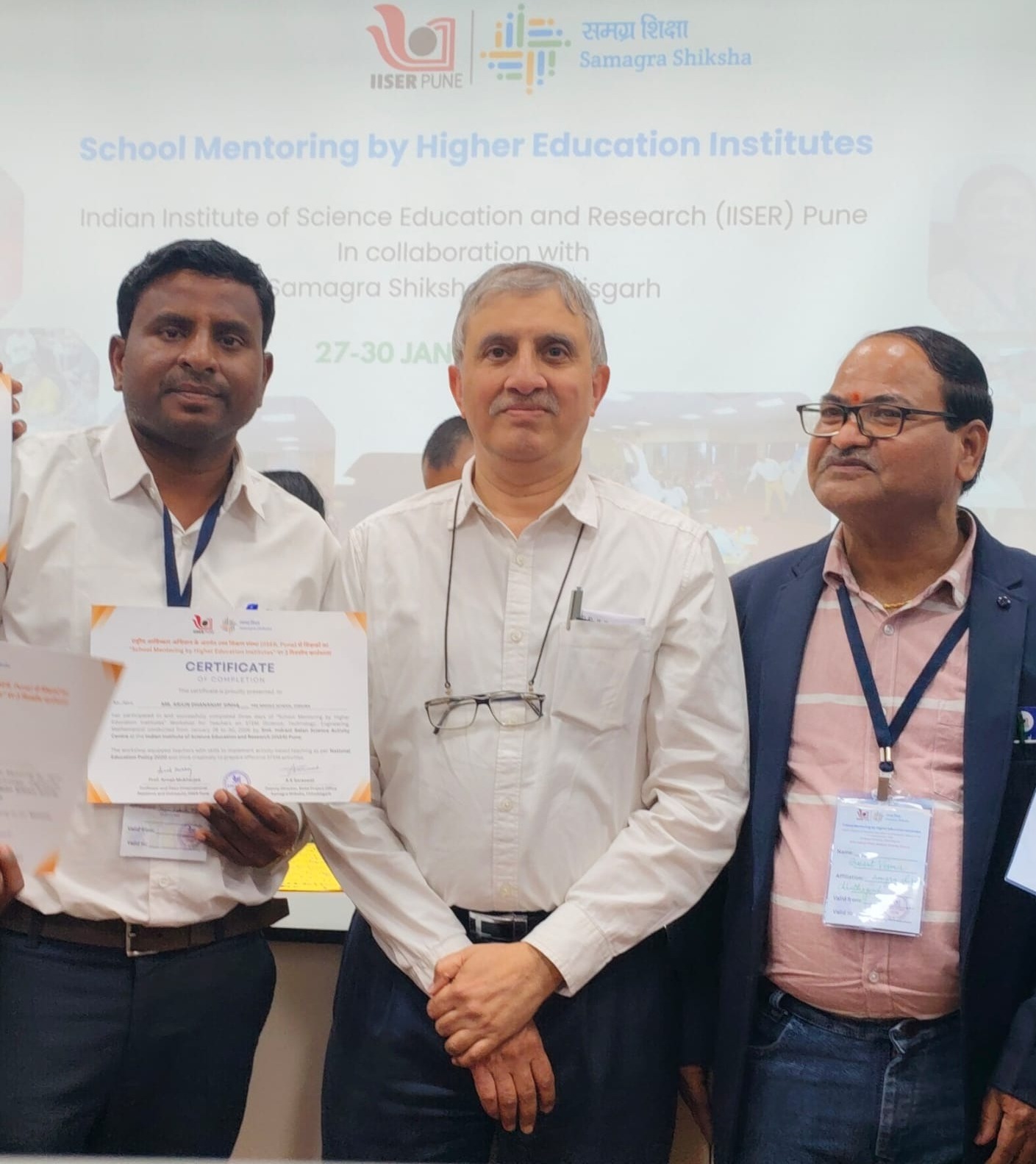 IISER पुणे से प्रशिक्षित हुए शिक्षक अर्जुन धनंजय सिन्हा,राष्ट्रीय स्तर पर गणित एवं विज्ञान शिक्षण का लिया उन्नत प्रशिक्षण