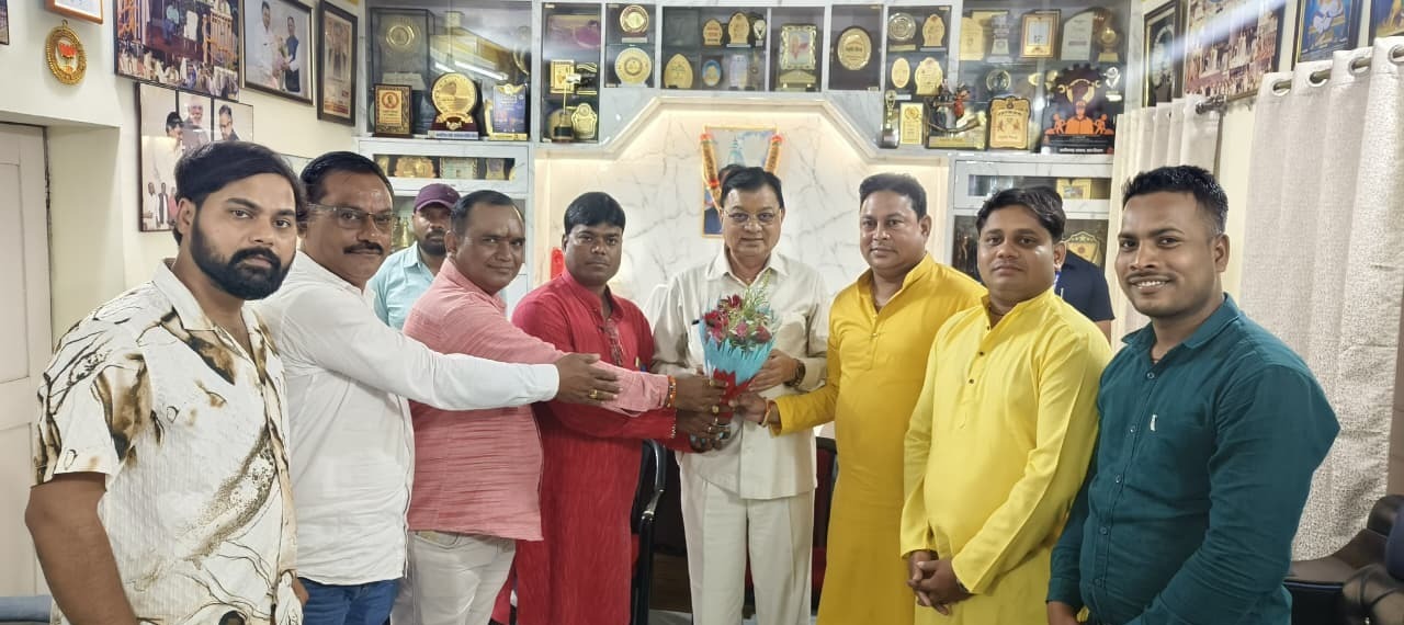 देवांगन समाज ने प्रभारी मंत्री से की मुलाकात, समाज के विकास के लिए रखी अनेक मांगें