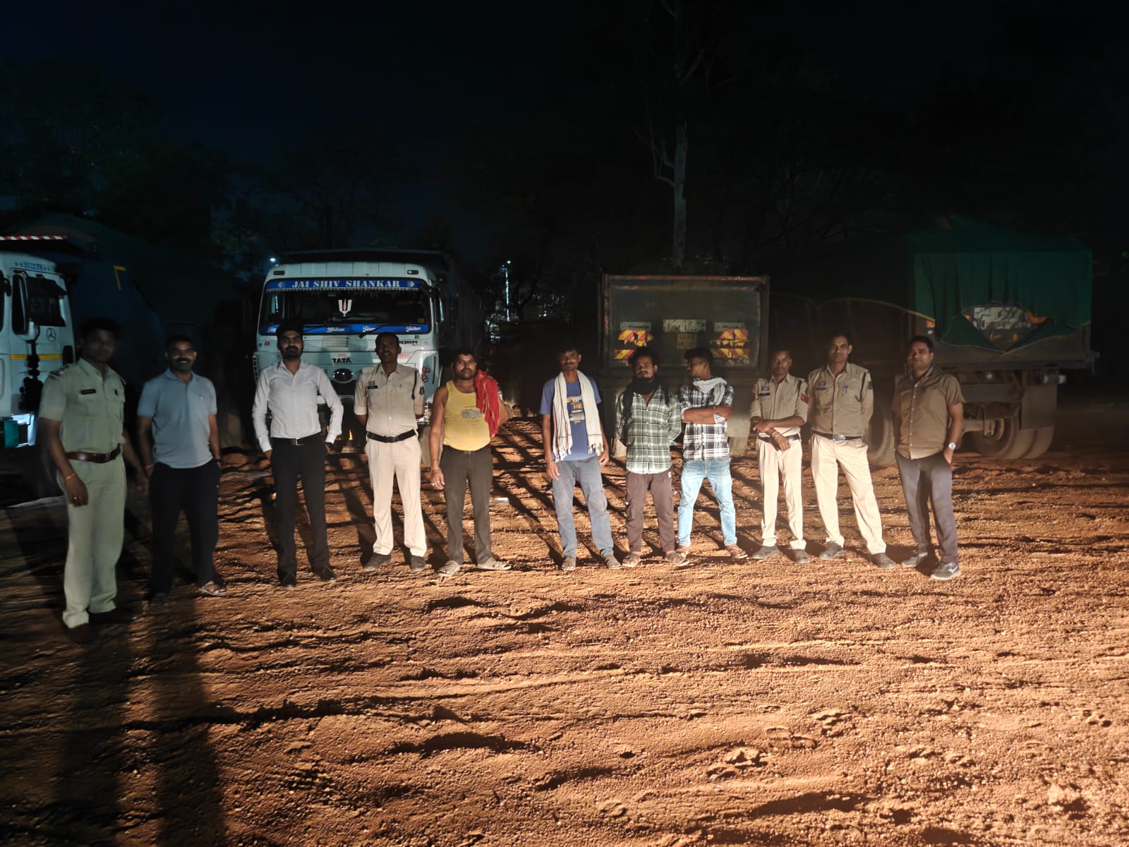 बेमेतरा में रेत माफियाओं पर बड़ा प्रहार: 11 वाहन जब्त, 3 लाख से ज्यादा का अर्थदंड