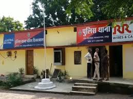 बदमाशों के हौसले बुलंद:रायपुर में ई-रिक्शा के ड्राइवर और बुजुर्ग सवारी से 20 हजार की लूट 