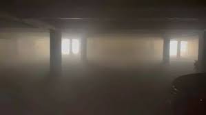 सत्य साई प्लाजा में लगी भीषण आग, मची अफरा-तफरी