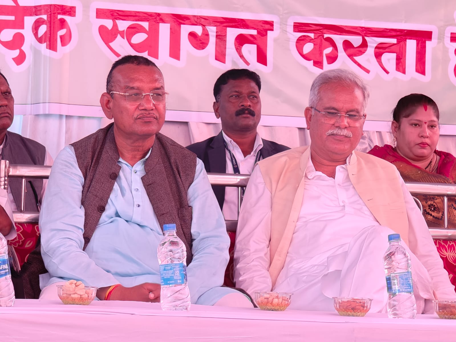 पूर्व मुख्यमंत्री भूपेश बघेल ने किया टेड़ेसरा, सांकरा और धीरी  में करोड़ों रुपए के विभिन्न विकास कार्यों का लोकार्पण
 