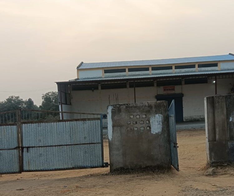 जनस्वास्थ्य से खिलवाड़ पर जीरो टॉलरेंस,डमी राइस मिल का भंडाफोड़, 32 टन चावल जप्त