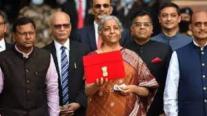 बजट 2024 से इन सेक्टरों को होगा फायदा, निवेशकों को मिलेंगे कमाई के मौके 