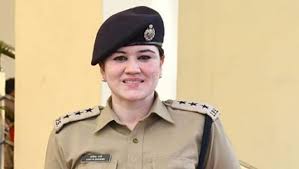 एसपी अंकिता शर्मा के निर्देश पर रात में सख्त कार्रवाई — कोतवाली व सोमनी क्षेत्र के 25 ढाबों पर दबिश, 5 प्रकरण दर्ज 