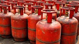 LPG की कालाबाजारी एक्शन में सरकार,रायपुर-बिलासपुर में 475 से ज्यादा सिलेंडर जब्त