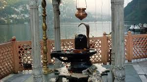 सावन सोमवार पर भगवान शिव का जलाभिषेक इस विधि से करें,पितृ दोष से मिलेगी राहत