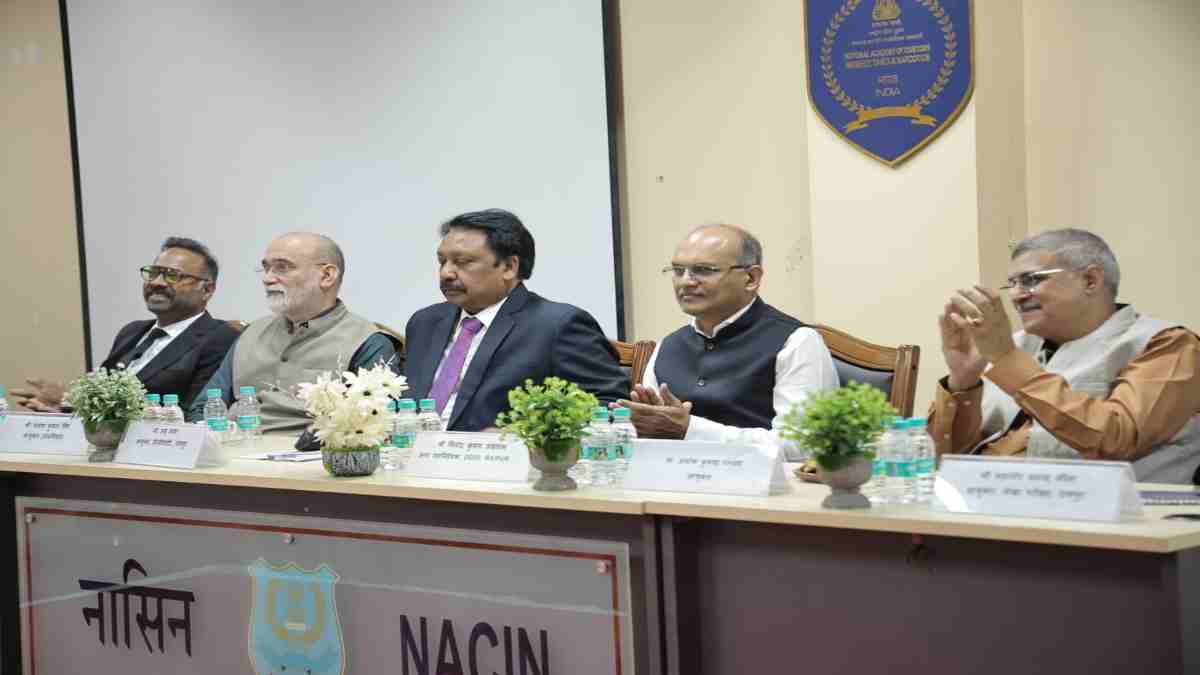 NACIN ने GST निरीक्षकों को दिया प्रशिक्षण, आयुक्त ने ईमानदारी से काम करने की दिलाई शपथ