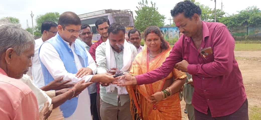 नवागांव में गांव की ईस्ट देवी शीतला माता मंदिर का होगा भव्य नया निर्माण
