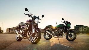 Kawasaki Z900RS को जापान मोबिलिटी शो 2025 में लॉन्च हुई