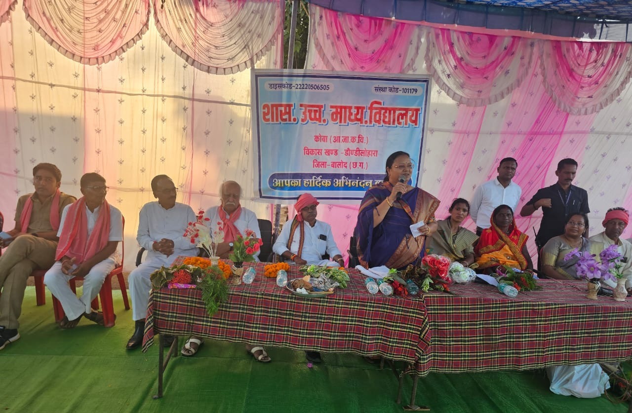 महिला एवं बाल विकास तथा समाज कल्याण मंत्री अनिला भेड़िया ने ग्राम दूधली (मालीघोरी) में किसान कुटीर भवन का किया लोकार्पण 
