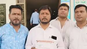 रायपुर नगर निगम से आकाश तिवारी को नेता प्रतिपक्ष बनाए जाने के बाद से कांग्रेस पार्टी में घमासान 