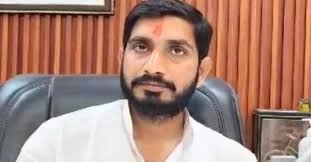 सपा सरकार में बिजली चोरी…सपा सांसद ने अपनी ही पार्टी की खोल दी कलई