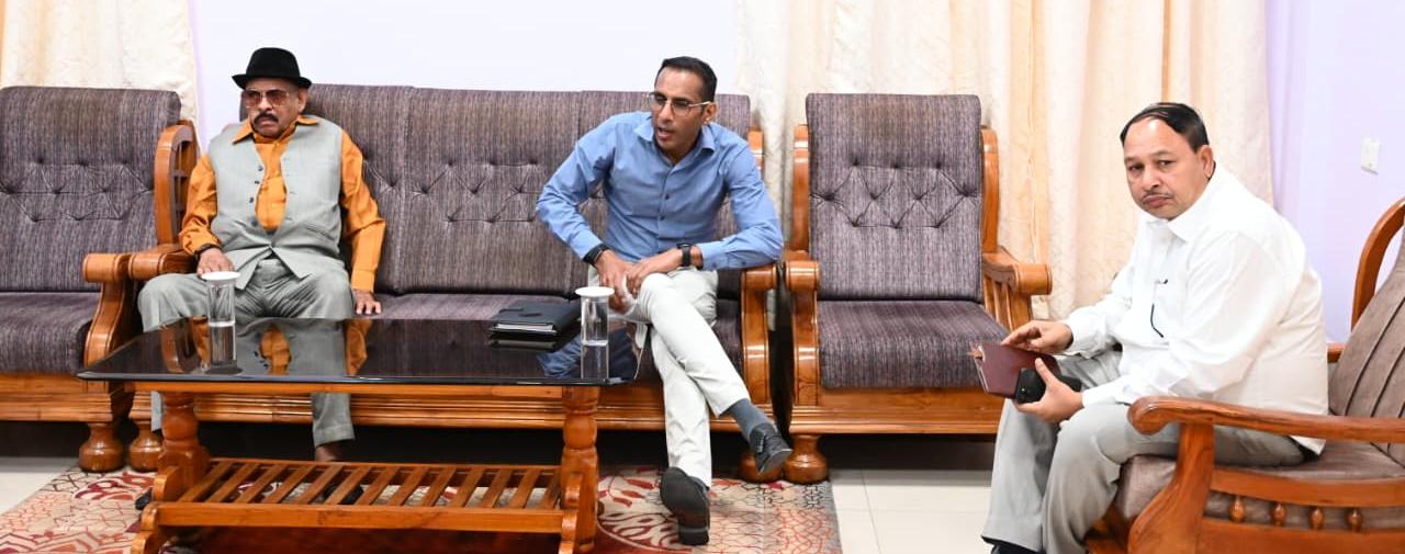 कोरिया के इंफ्रास्ट्रक्चर विकास का खाका तैयार, सड़क-पुल परियोजनाओं पर PWD सचिव ने दिए त्वरित कार्रवाई के निर्देश
