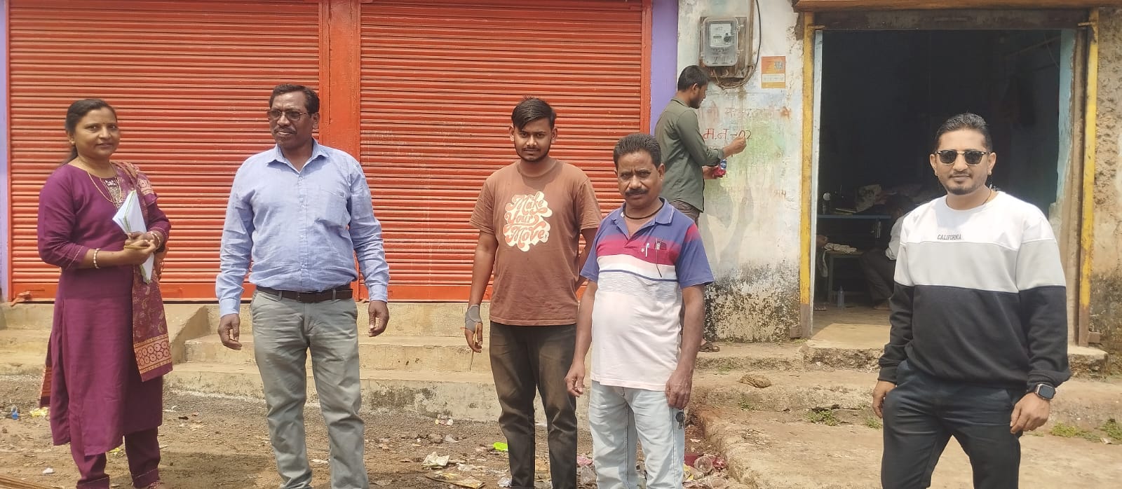 जनगणना 2027 की तैयारी तेज: किरंदुल के वार्डों में घर-घर पहुंचकर किया जा रहा मकान सूचीकरण