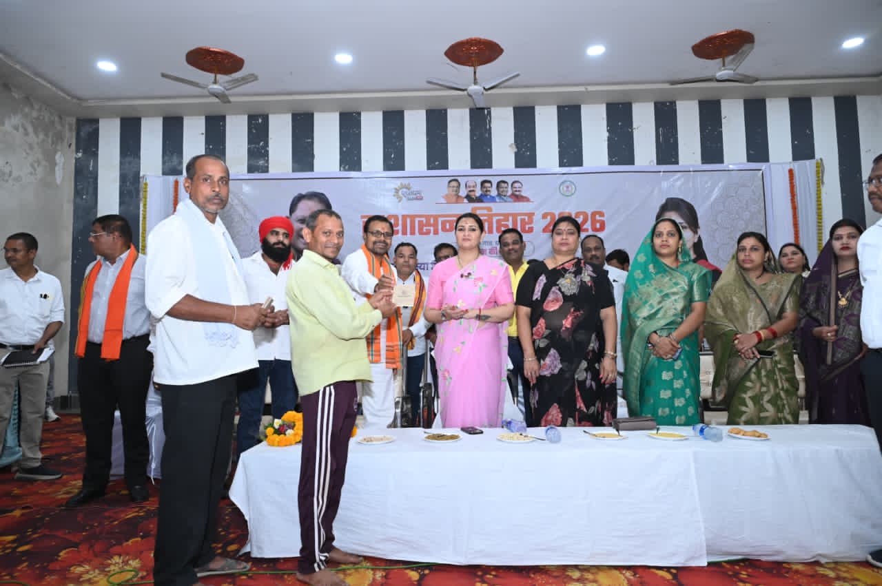 समाधान शिविर में दिखी सुशासन की प्रतिबद्धता, विधायक भावना बोहरा ने किया समस्याओं का त्वरित निराकरण 

