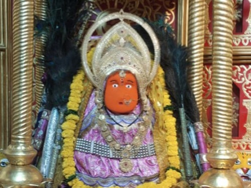 नवरात्र की भक्ति में डूबेगा डोंगरगढ़, मां बम्लेश्वरी धाम में तैयारियां पूरी