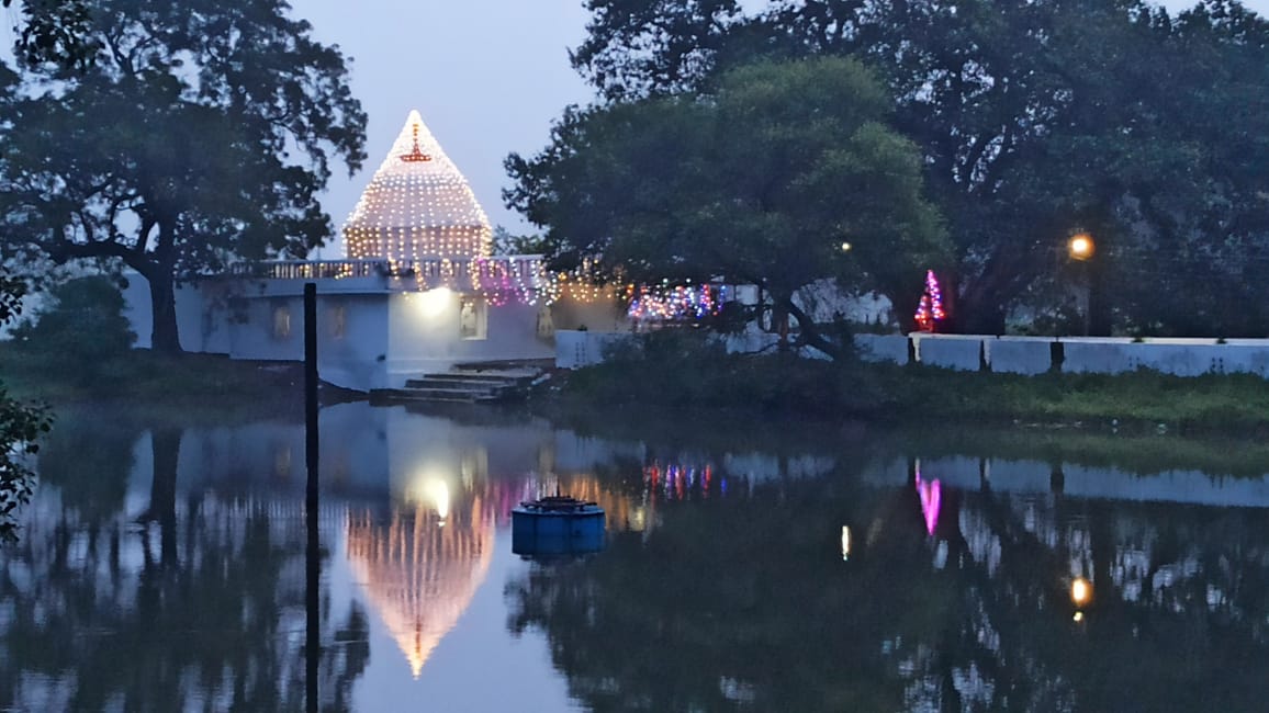 शारदीय नवरात्र आरंभ होते ही नगर सहित ग्रामीण इलाकों में भक्ति का माहौल