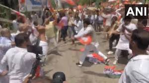 पीएम मोदी को अपशब्द कहने पर पटना में बवाल, जमकर चली लाठियां, भिड़े कांग्रेस-बीजेपी कार्यकर्ता