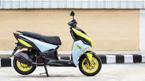 TVS NTorq 150 First Ride Review: कितना बेहतर है स्‍कूटर? 