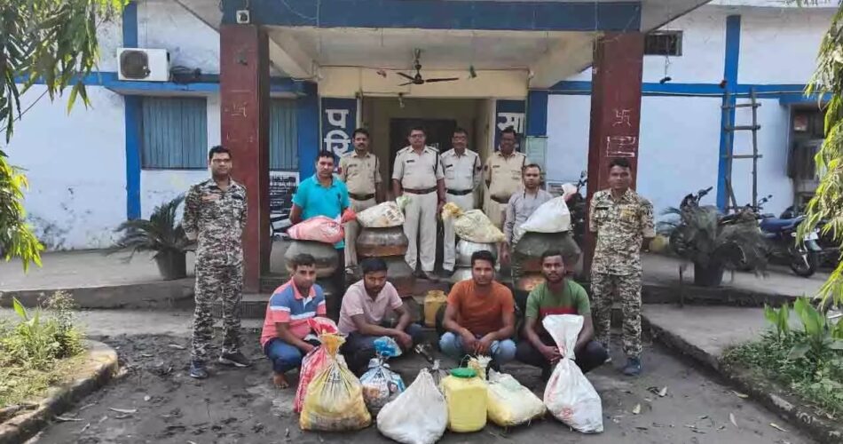 लाखों के अवैध शराब के साथ चार आरोपी गिरफ्तार