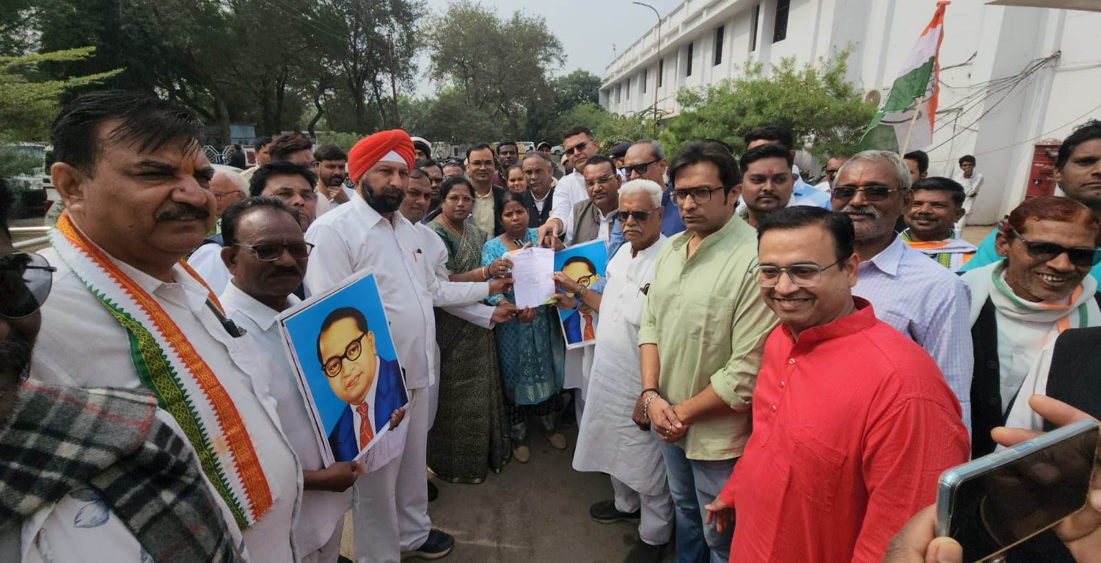 डॉ आंबेडकर सम्मान मार्च यात्रा निकालकर कांग्रेस ने गृहमंत्री से मांगा इस्तीफा 