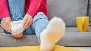 क्या आपके पैर भी हमेशा रहतें हैं ठंडे,इन लक्षणों को न करें नजरअंदाज