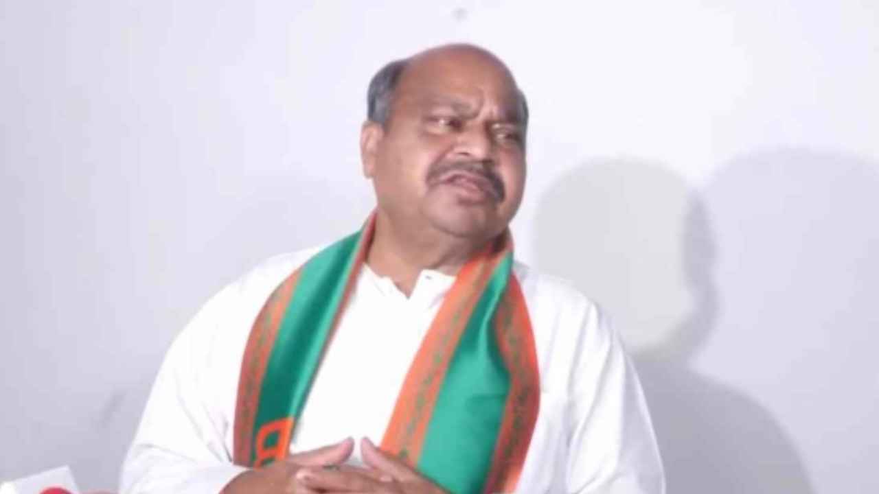चुनावी नतीजों के बाद गरमाई राजनीति: पुरंदर मिश्रा ने कांग्रेस को दिया श्राप
