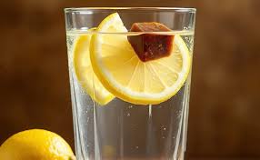 Jaggery And Lemon Water: गुनगुने पानी में मिलाकर पी लें ये 2 चीजें,पसीने की तरह बह जाएगा फैट