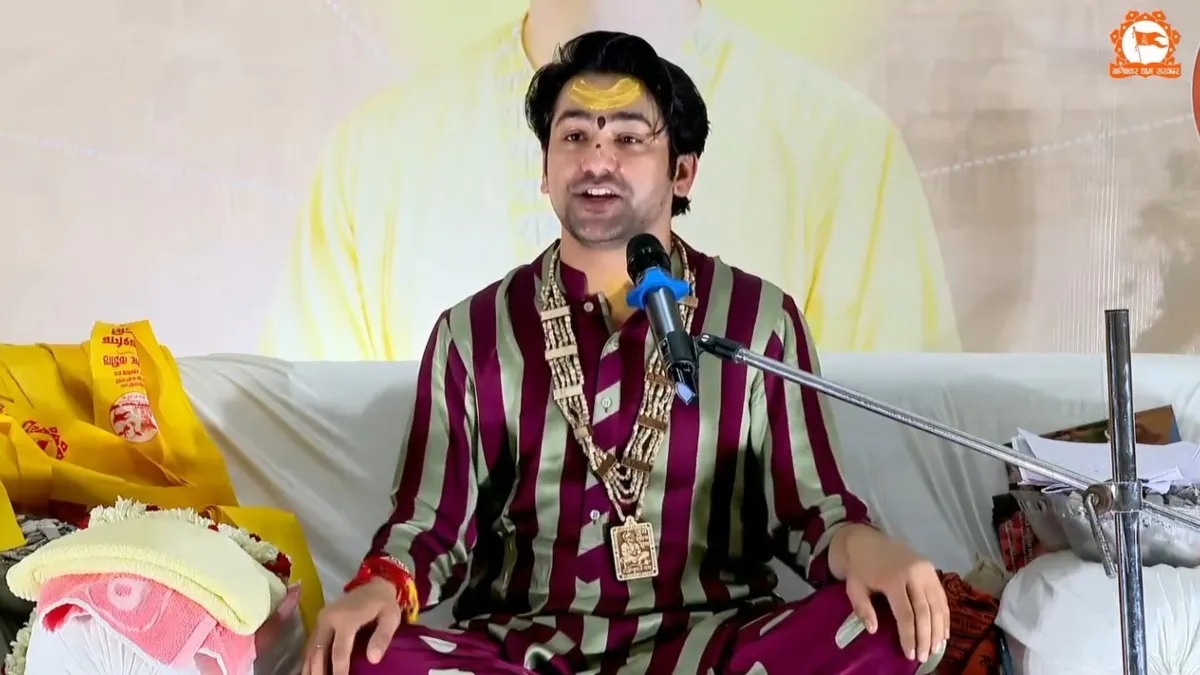  डॉक्टर का बेटा डॉक्टर बन सकता है, तो कथावाचक का बेटा क्यों नहीं? देवांश ठाकुर विवाद पर धीरेंद्र शास्त्री का बड़ा बयान