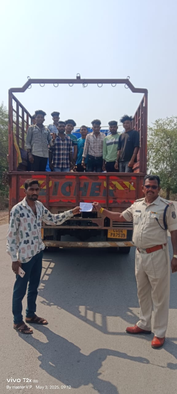  48 यातायात नियमों का उल्लंघन करने वाले वाहन चालको पर बेमेतरा पुलिस की सख्त कार्यवाही