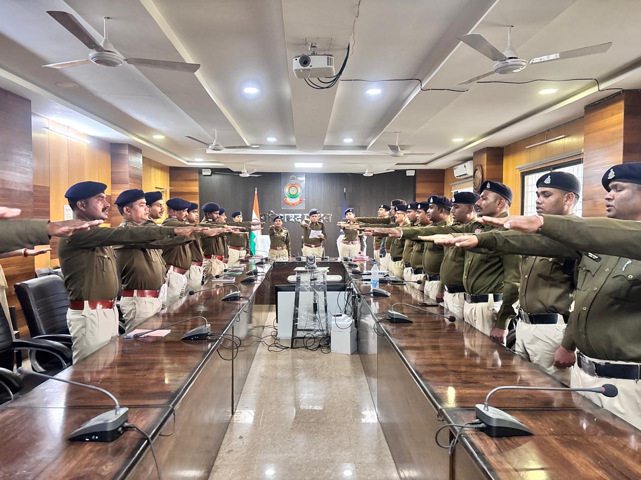 गरियाबंद पुलिस द्वारा 30 जनवरी को शहीदों की स्मृति में मौन धारण एवं नशामुक्त भारत अभियान के तहत शपथ लिया गया    