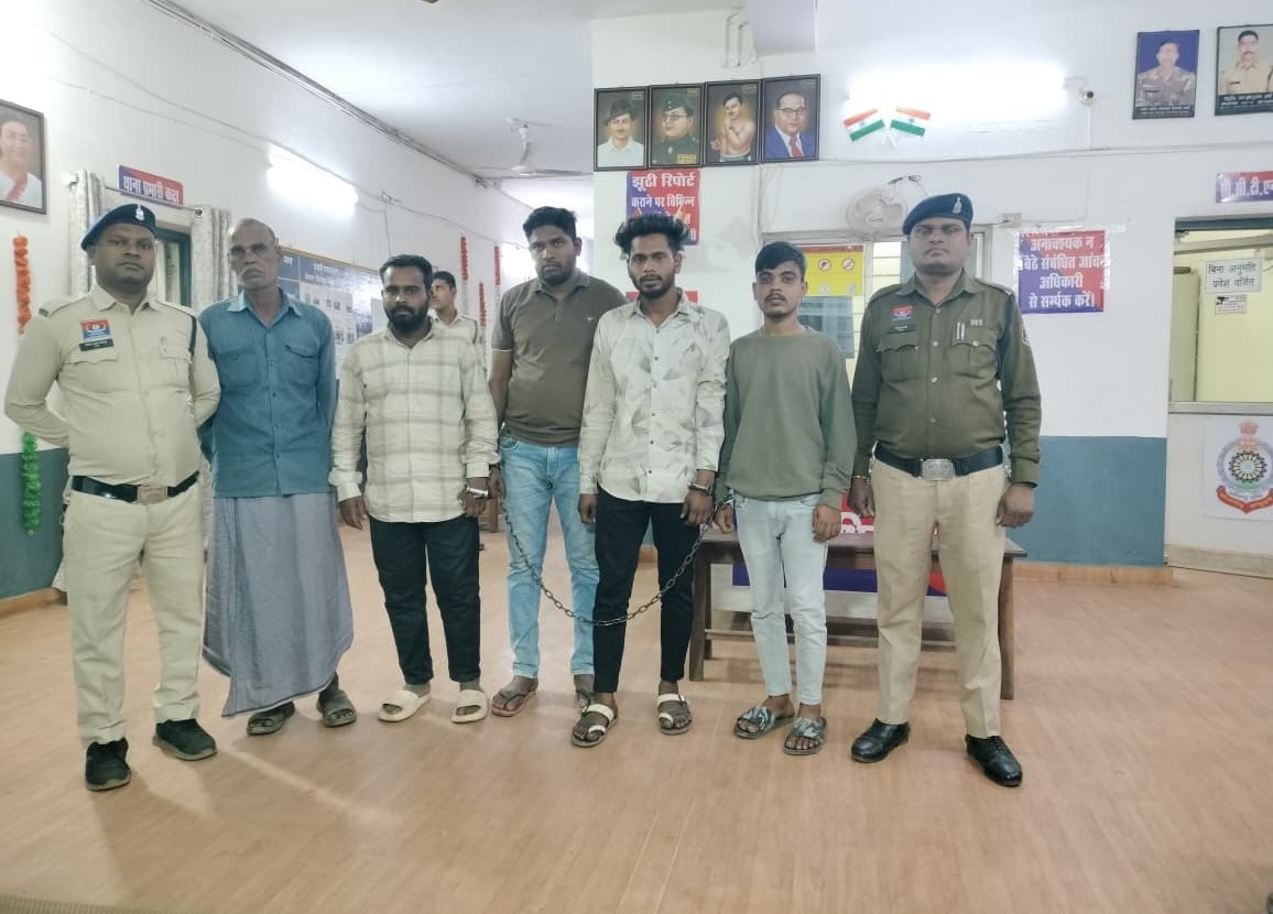 परिशांति भंग कर उपद्रव करने वाले 05 असमाजिक तत्व जेल में निरूद्ध