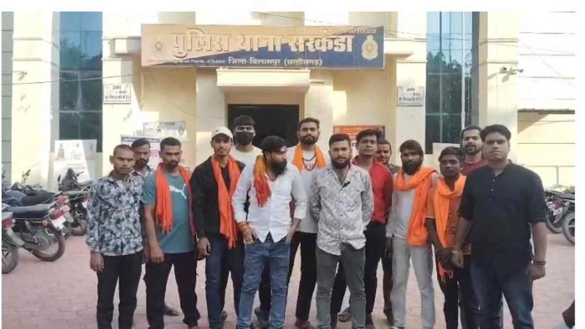 न्यायधानी में झाड़-फूंक की आड़ में चल रहे धर्मांतरण के खेल का हिंदू संगठन ने किया भंडाफोड़ 