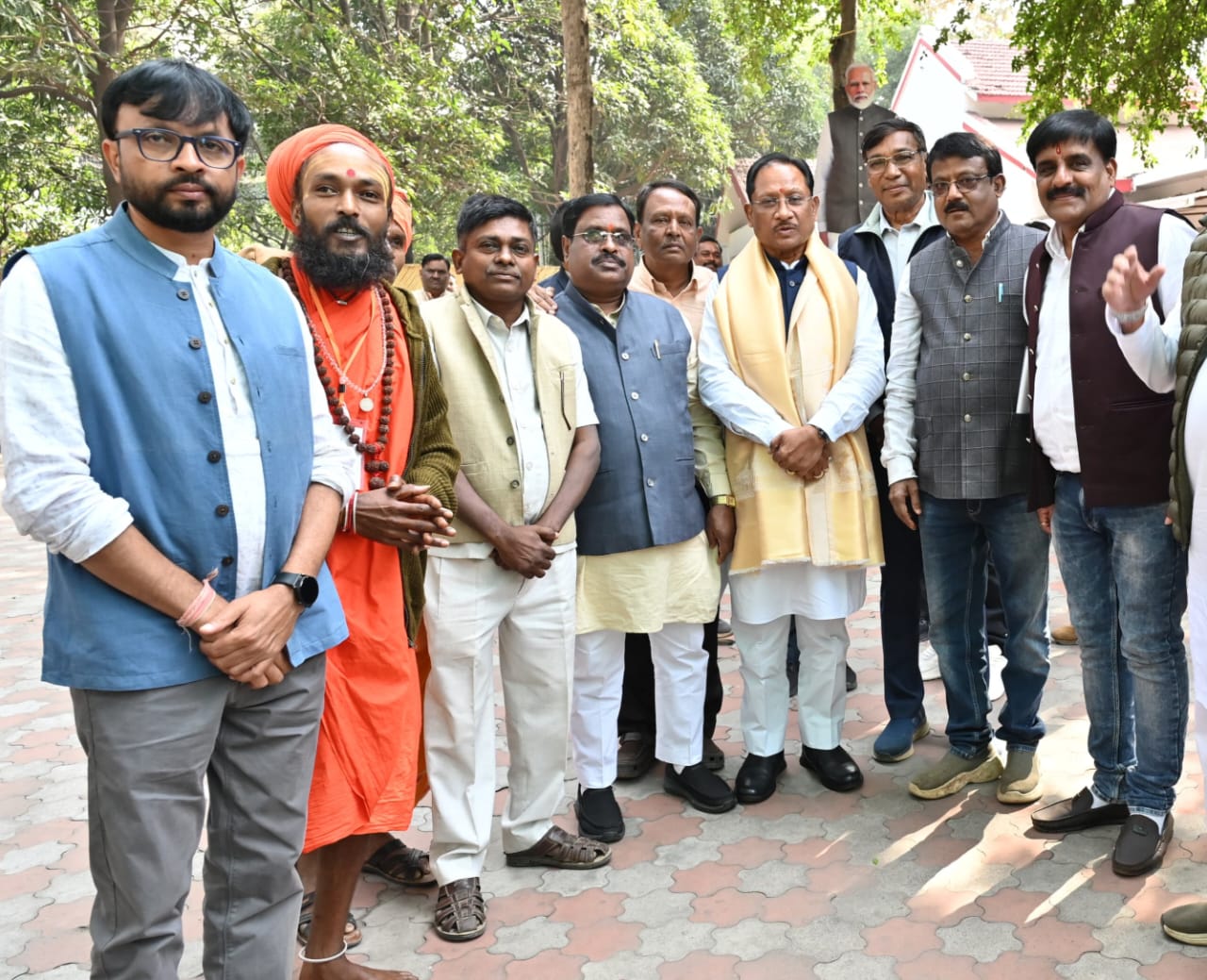 कर्णेश्वर ट्रस्ट मिला मुख्यमंत्री विष्णु देव साय से मेला महोत्सव के लिये दिया आमंत्रण